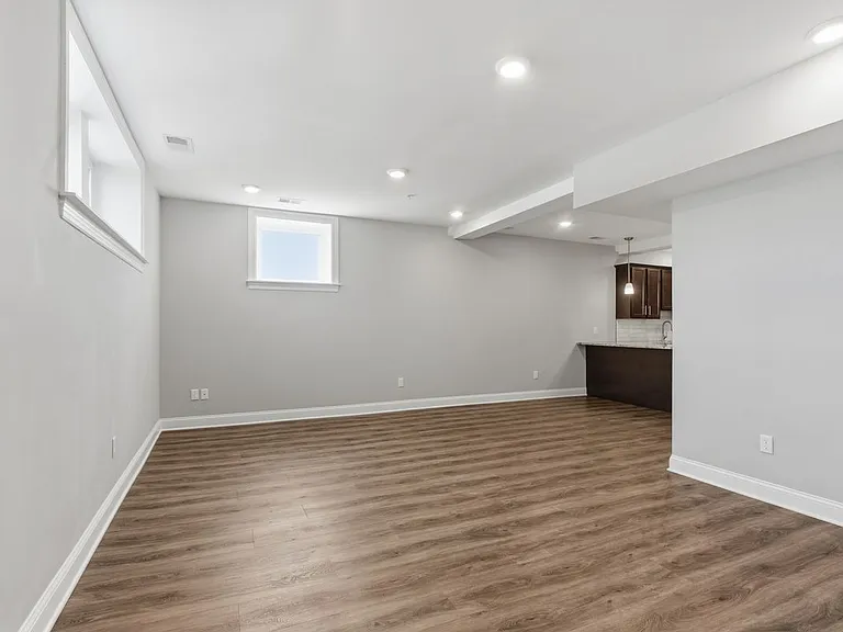 18 N Union Ave #5 — Photo 12