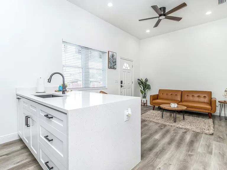 1606 N Habana Ave #B — Photo 7