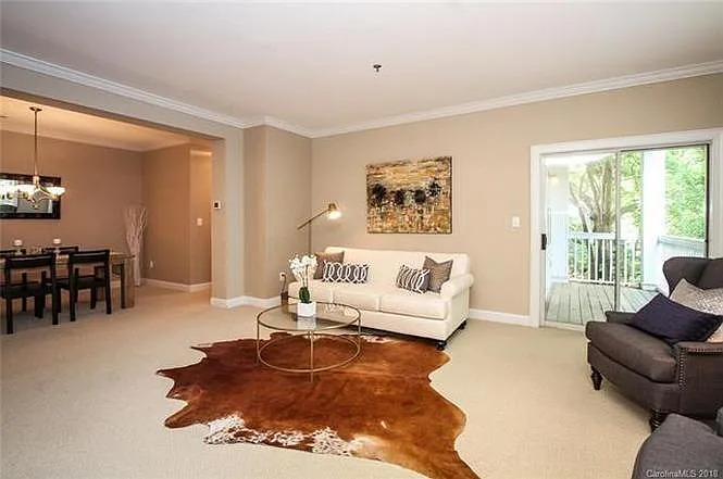 5609 Fairview Rd #6 — Photo 7