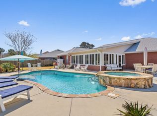 1680 Woodlawn Way, Gulf Breeze, FL 32563