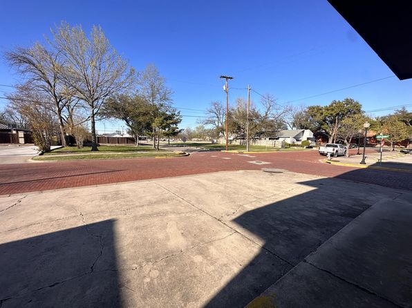 414 E Elm St - 201, 414 E Elm St, Gainesville, TX 76240