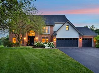 2655 Harlstone Dr, Aurora, IL 60502