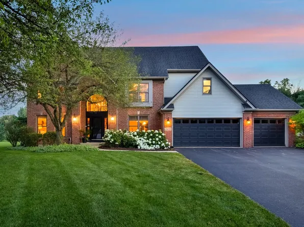 2655 Harlstone Dr, Aurora, IL 60502