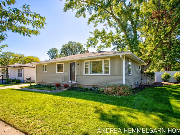 354 W 31st St, Holland, MI 49423