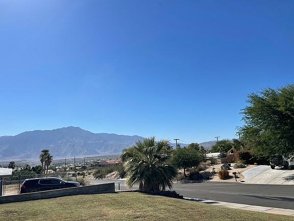 3rd image of 12680 Agua Cayendo Rd