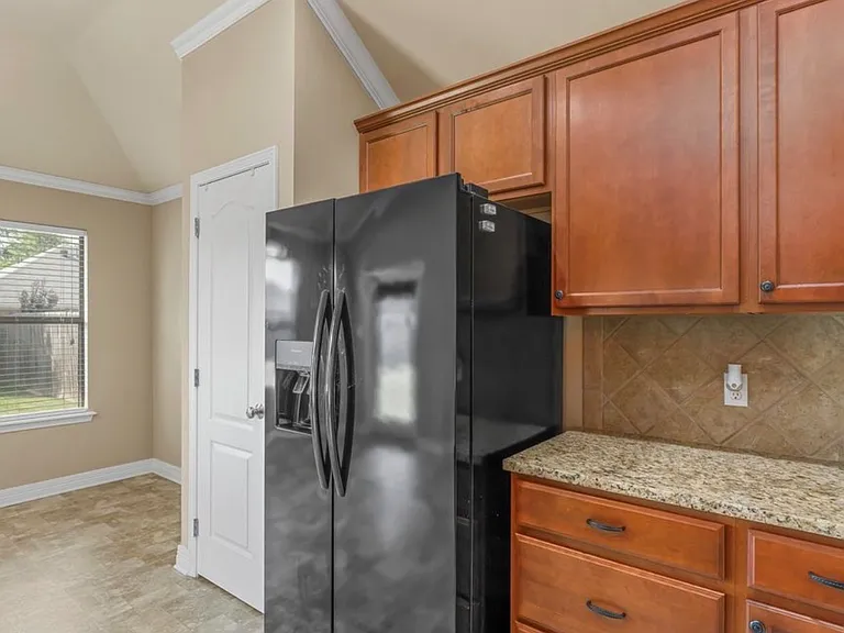 3826 Pickering Pass Dr — Photo 4