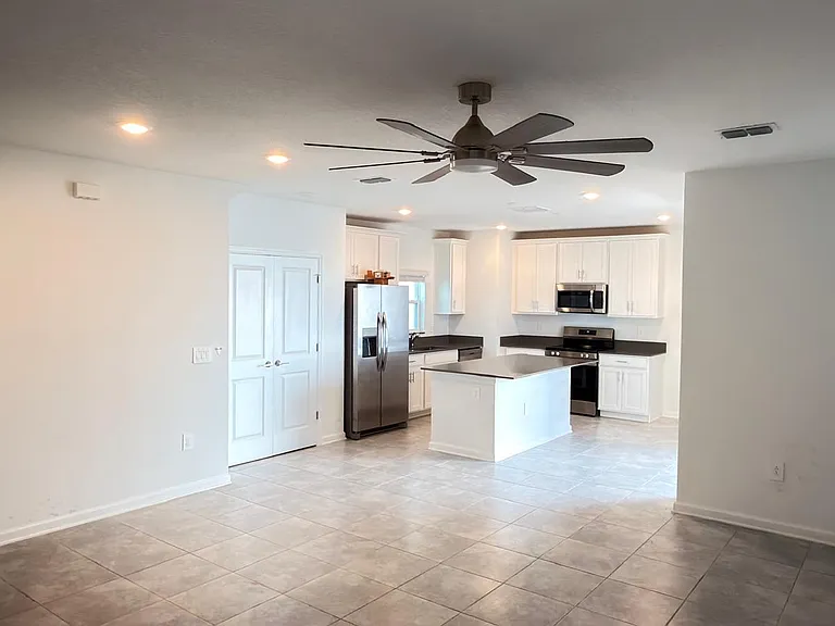 6415 Blissful St — Photo 3