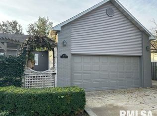 31B Nob Hill Dr, Jacksonville, IL 62650