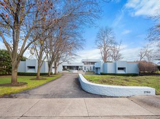 2765 Warner Dr, West Bloomfield, MI