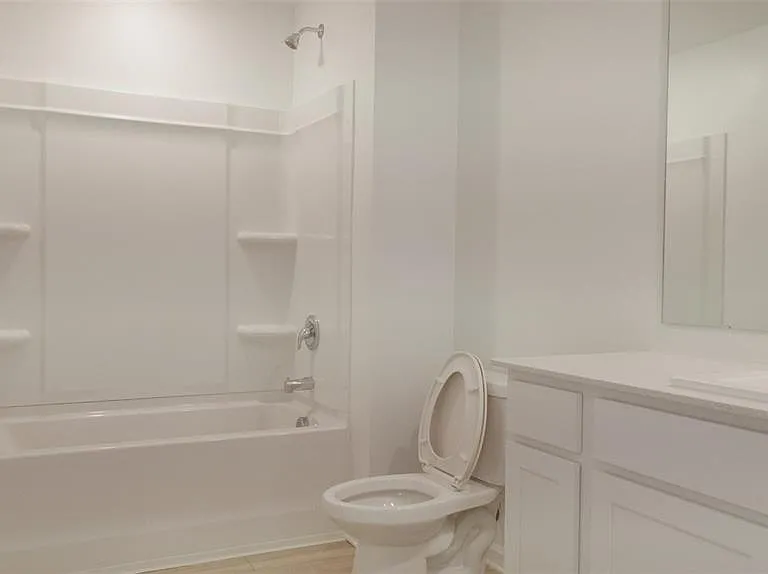 6433 Domizio Dr — Photo 19