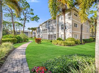 322 Sugar Pine Ln #322, Naples, FL 34108