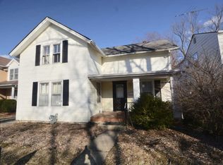 532 S Main St, Naperville, IL 60540