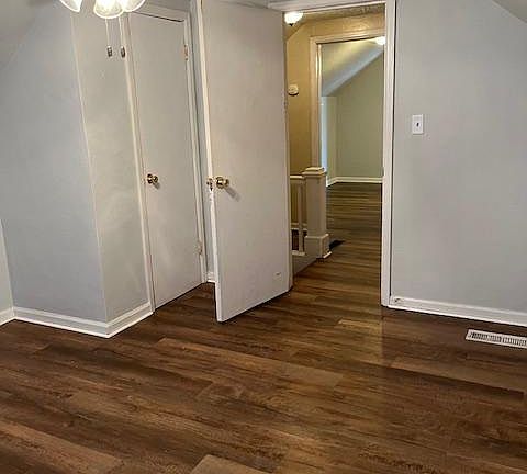 5th image of 134 N Bryan St