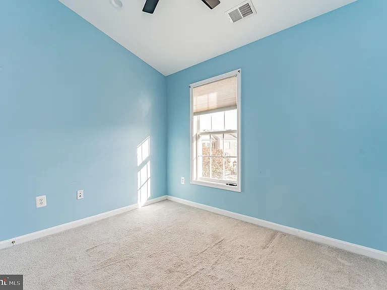 4858 Lee Hollow Pl — Photo 14