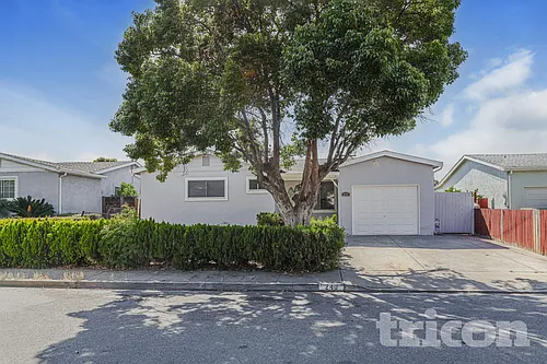 240 Benjamin Ave Photo 1