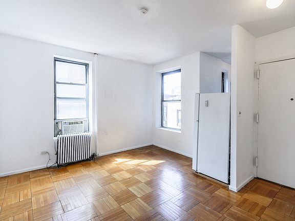 2nd image of 366 W 52nd St #4C1