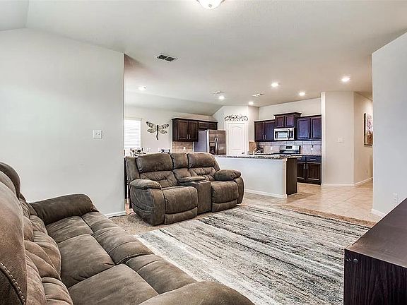 5th image of 7149 Mohegan Dr