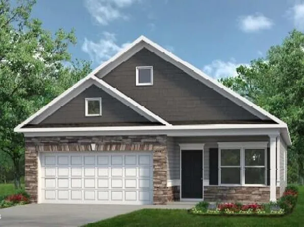 206 E American Marigold Dr, Benson, NC 27504
