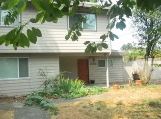 1296 Fairview Dr, Springfield, OR 97477