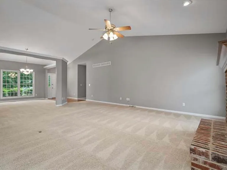 157 Jacobs Way — Photo 6