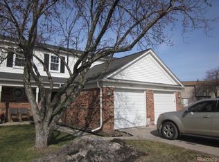 7471 N Kingston Ct, Westland, MI