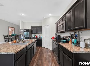 318 Dove Creek Ln, Glenn Heights, TX 75154