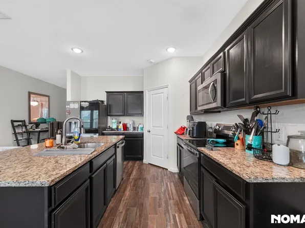 318 Dove Creek Ln, Glenn Heights, TX 75154