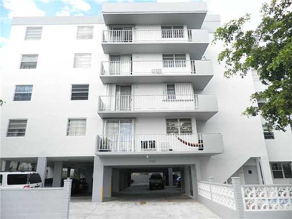3rd image of 1145 Normandy Dr APT 303