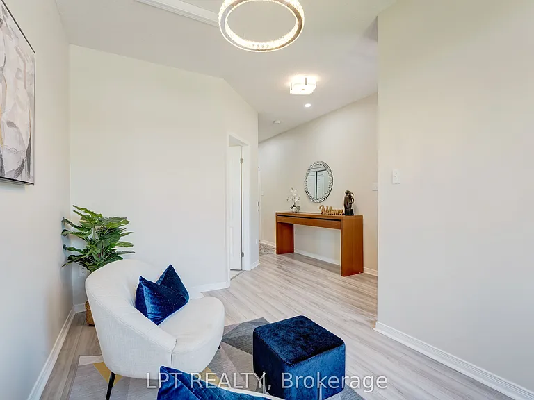 795 Laurelwood Dr #13 — Photo 6