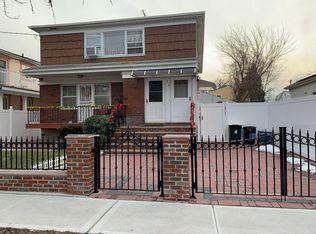 216 Garretson Ave, Staten Island, NY 10305