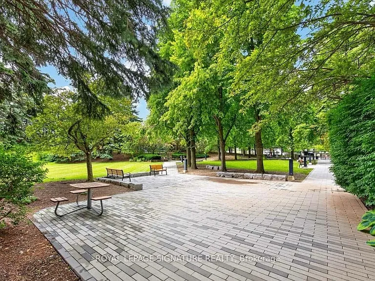 7250 Yonge St #1003 — Photo 9