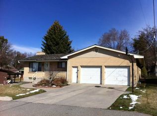 475 E Center St, Hyde Park, UT 84318
