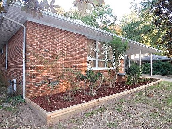 3rd image of 1012 Woodall Ln NW