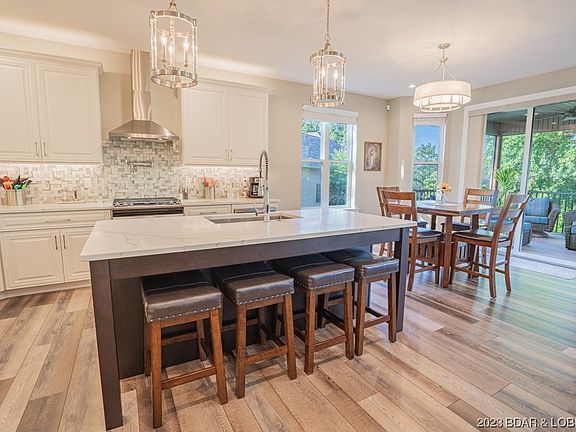 5th image of 42 Bella Terra Ct