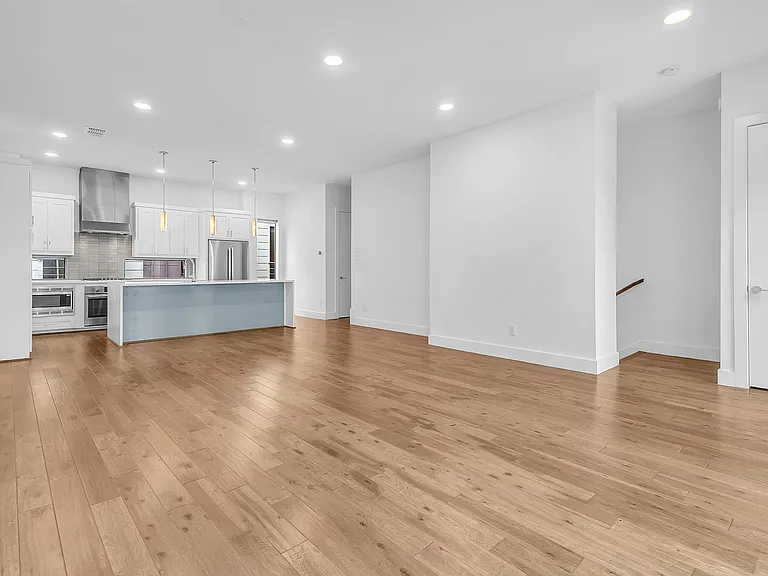4934 Camdale — Photo 19