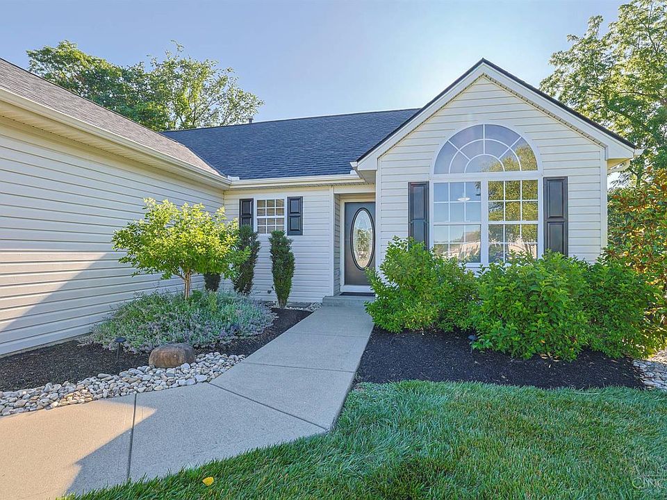 1335 Cross Creek Dr, Loveland, OH 45140 | Zillow