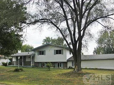107 Fulton Blvd photo 1