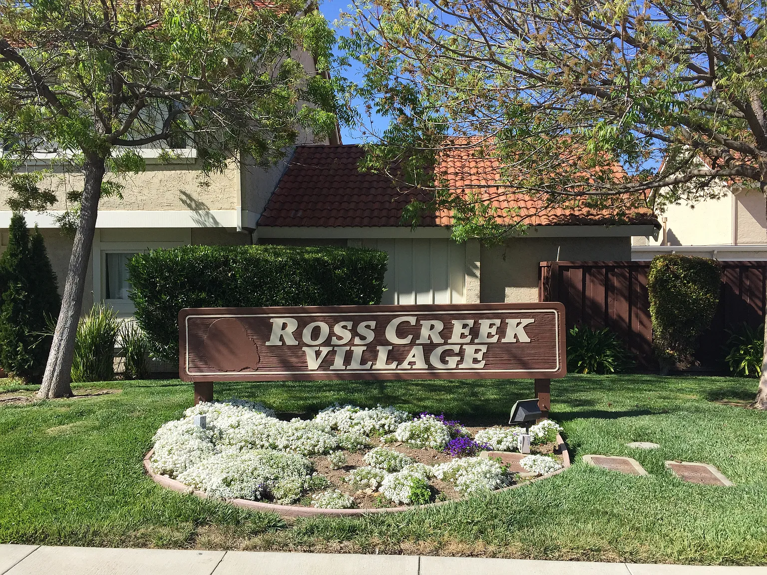 3 bed, 2.5 bath, 1419 sqft, $3,950 — Photo 1
