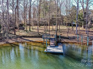 8163 Hope Dr, Denver, NC 28037