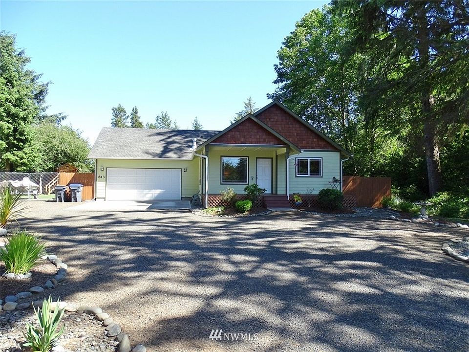 1st image of 813 Scaup Court SE