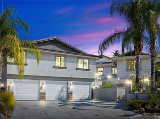 30500 Caliente Pl, Canyon Lake, CA 92587