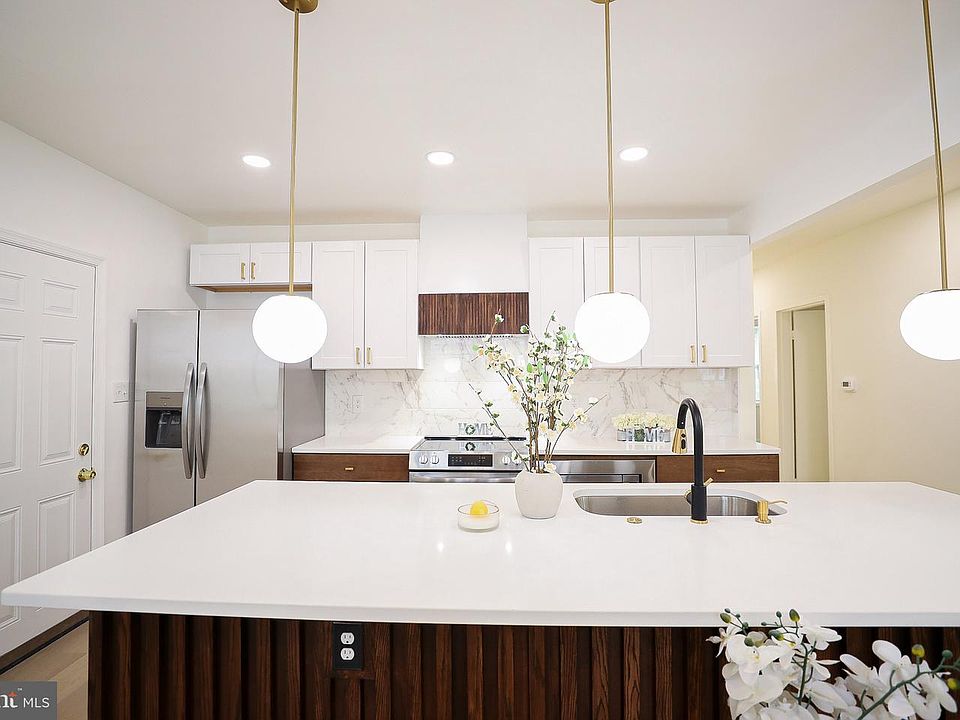 1st image of 4311 Fernhill Ave