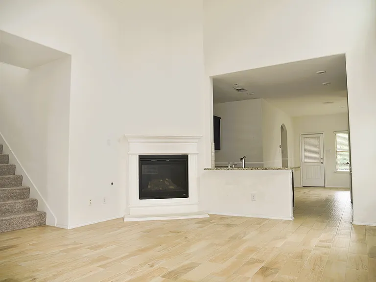 1405 Acmite Ave — Photo 7