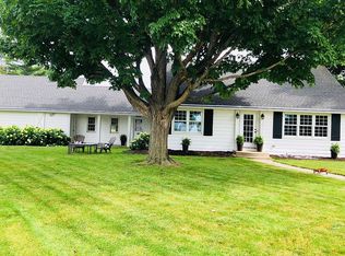 1007 Shumway St S, Shakopee, MN 55379