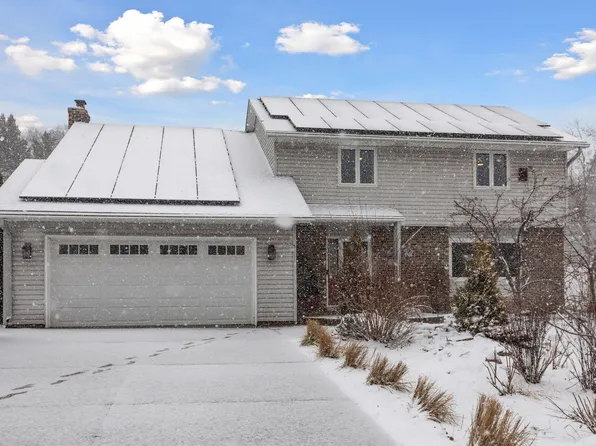 5811 130th Street Ct, Apple Valley, MN 55124