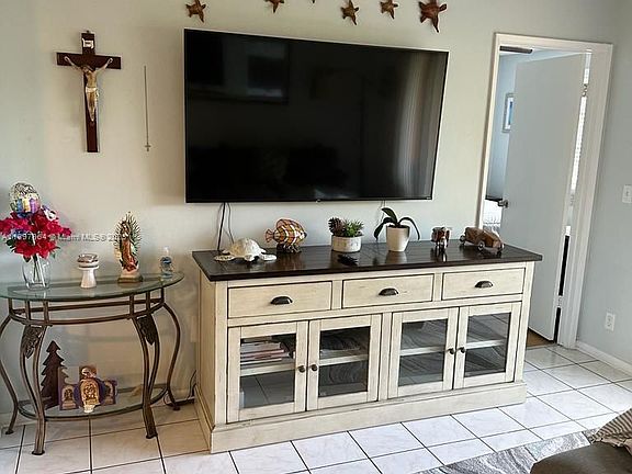 5th image of 2230 N Cypress Bend Dr APT 204