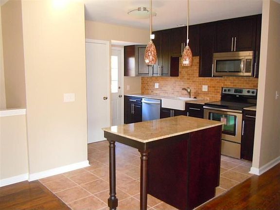 4th image of 5280 Briarhill Dr