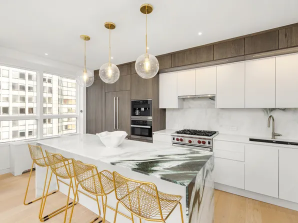 146 West 57th Street image 4 of 14