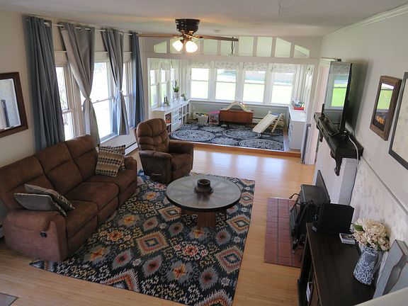 3rd image of 309 Oneida St
