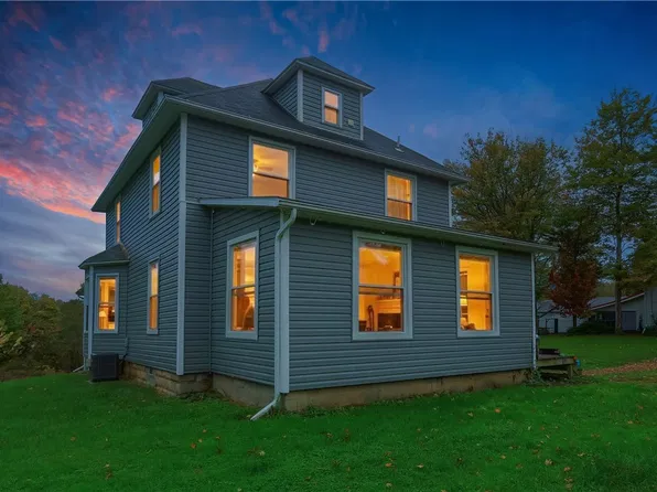 3718 Ellwood Rd, New Castle, PA 16101